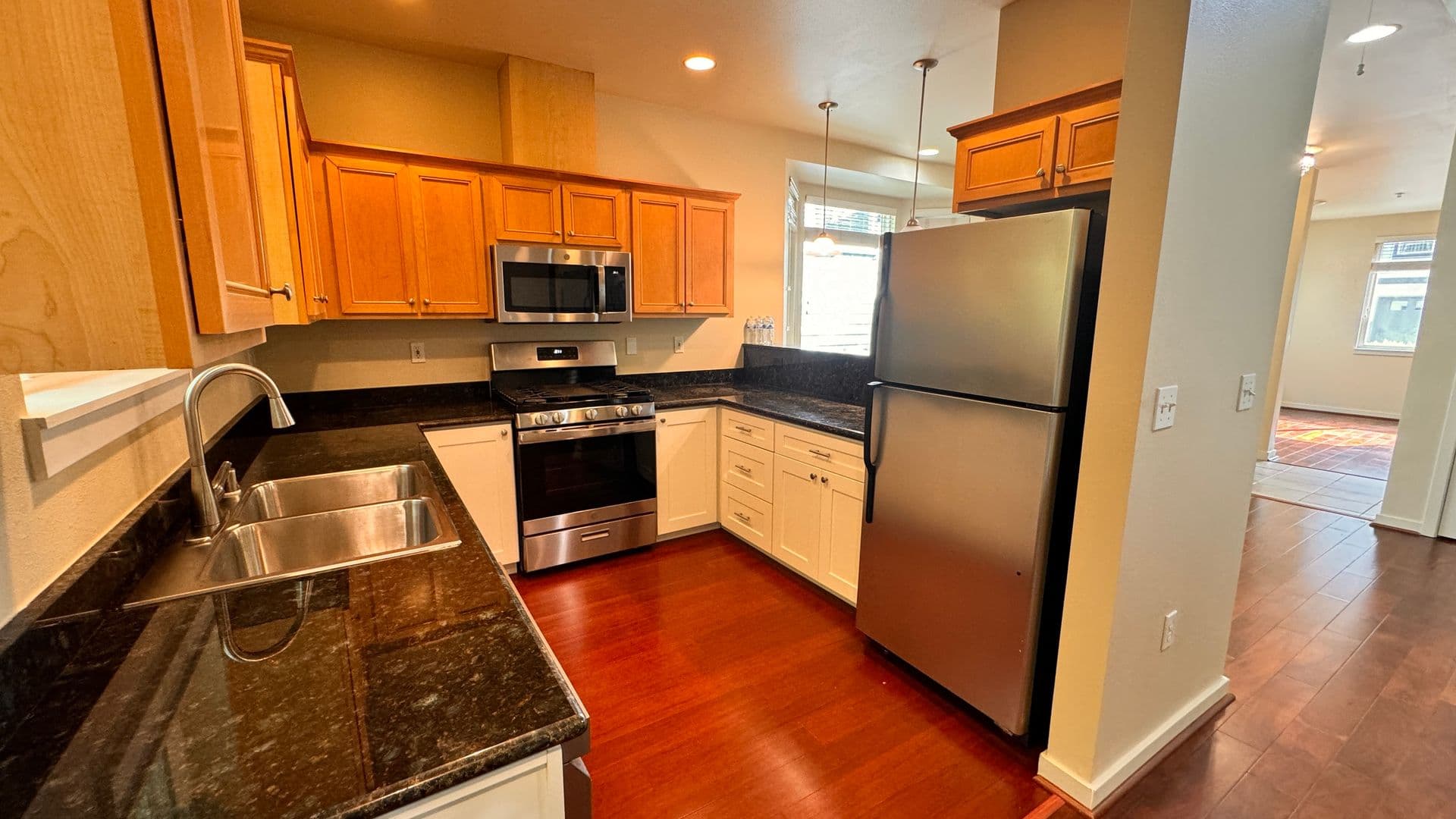 Issaquah House: 21246 SE 42nd Pl