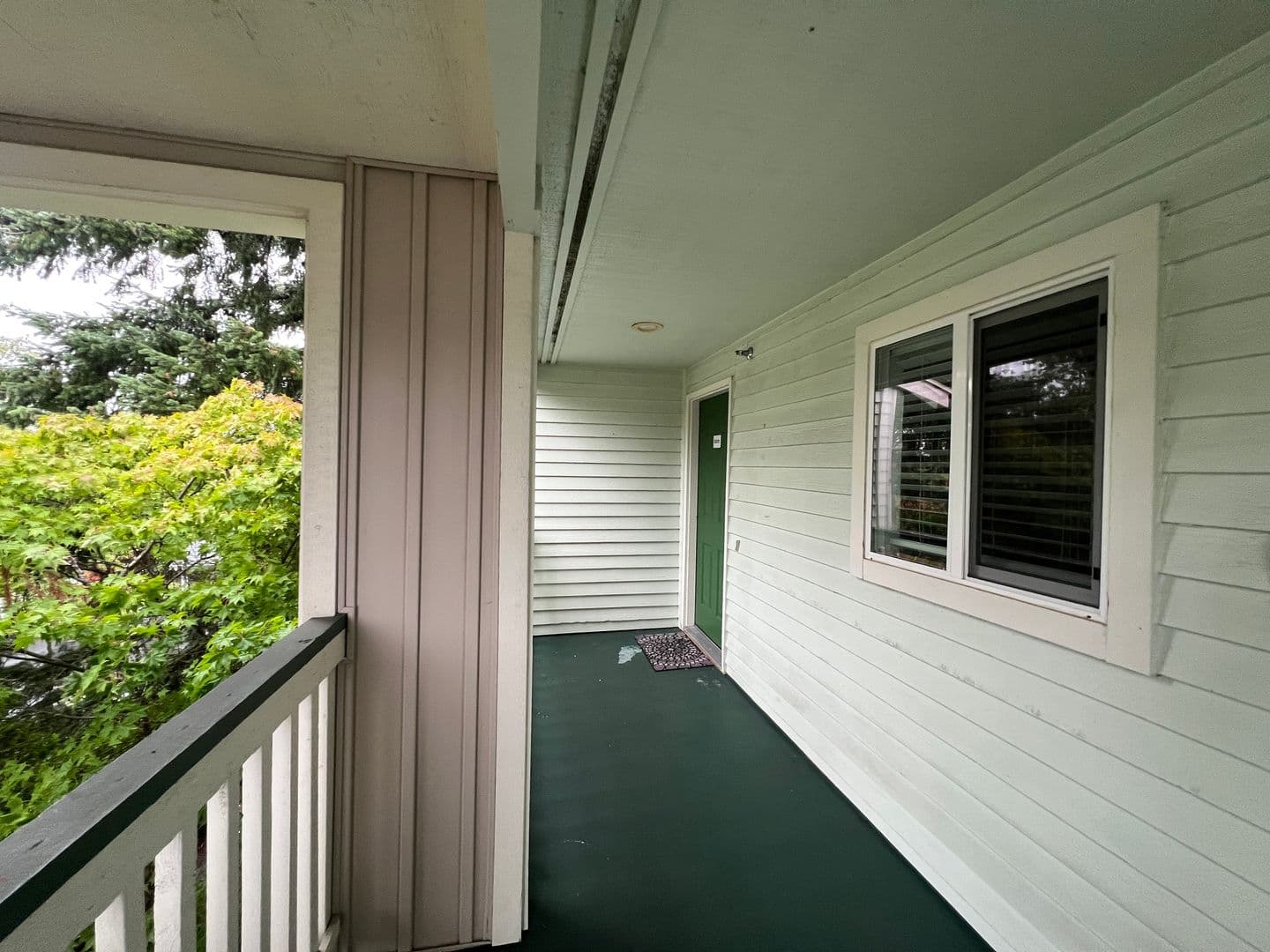 Kent Condo: 25010 98th Place S