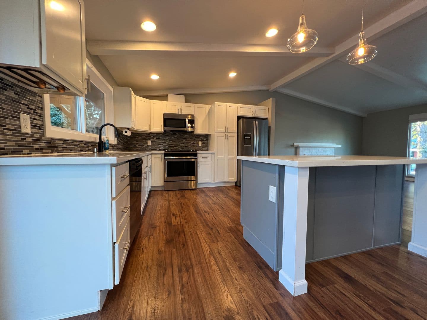 Renton House: 17400 158th Ave SE