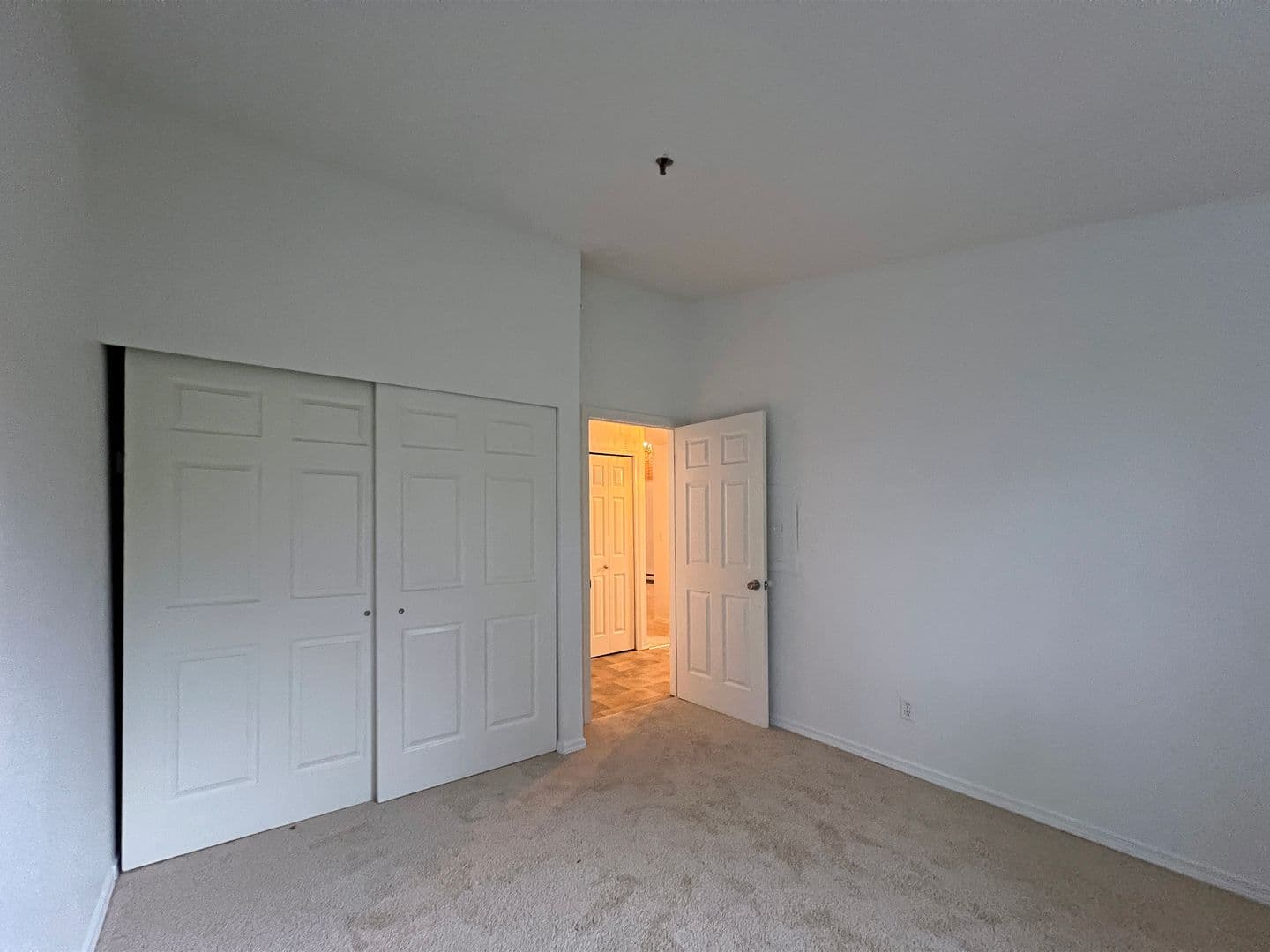 Kent Condo: 25010 98th Place S