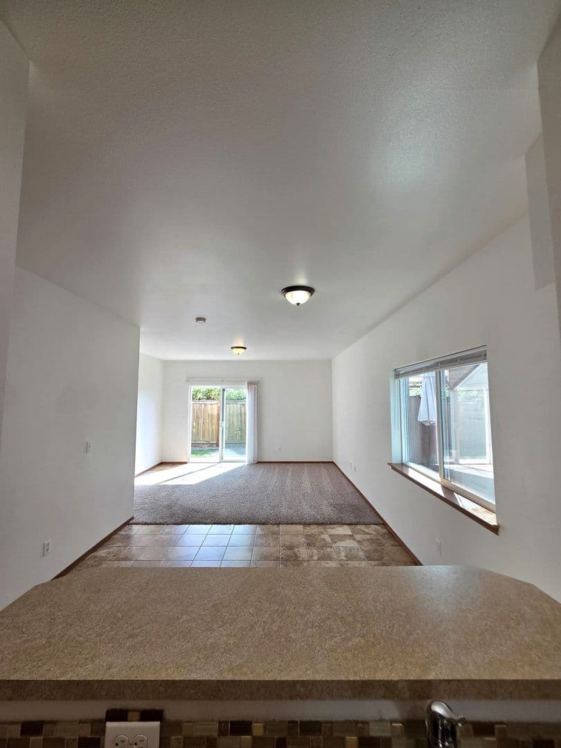 Kent House: 923 4th Ave N