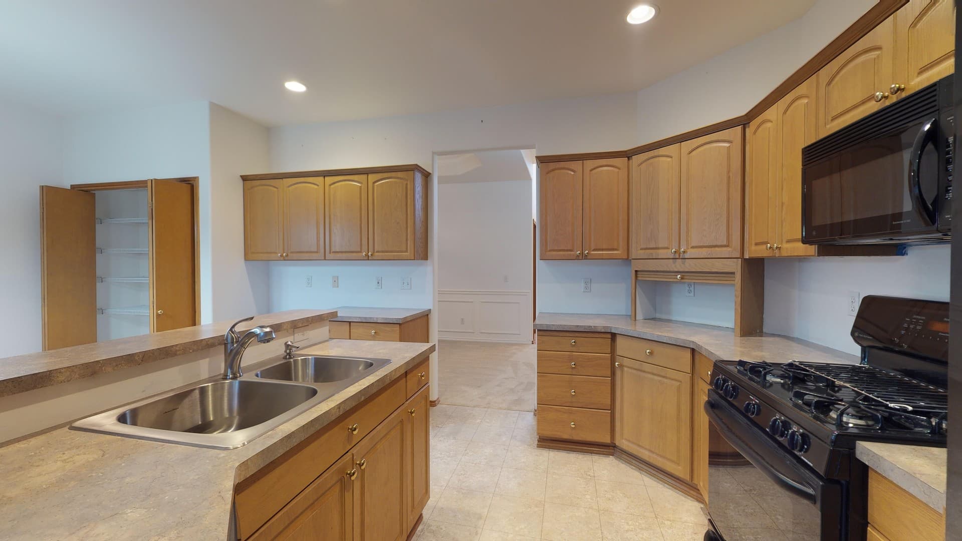 Covington House: 25430 156th Place SE