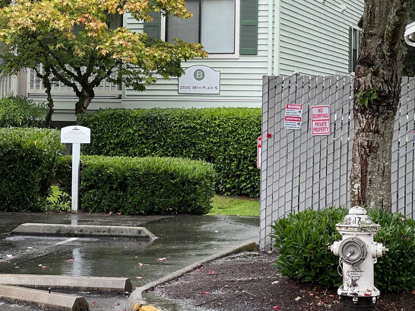 Kent Condo: 25010 98th Place S