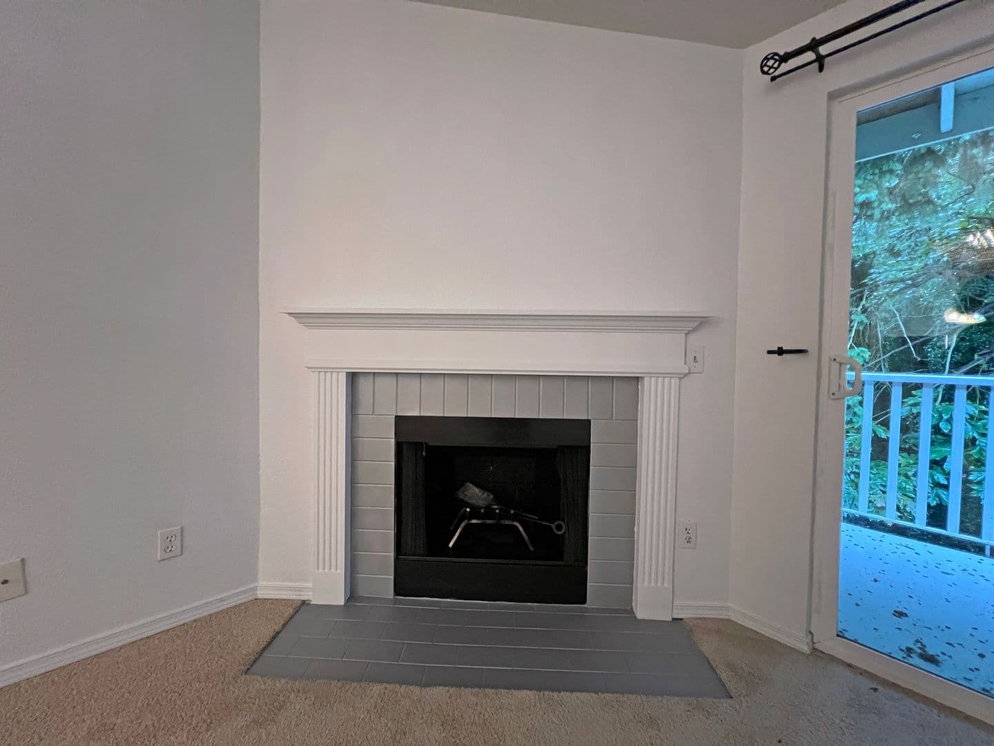 Kent Condo: 25010 98th Place S