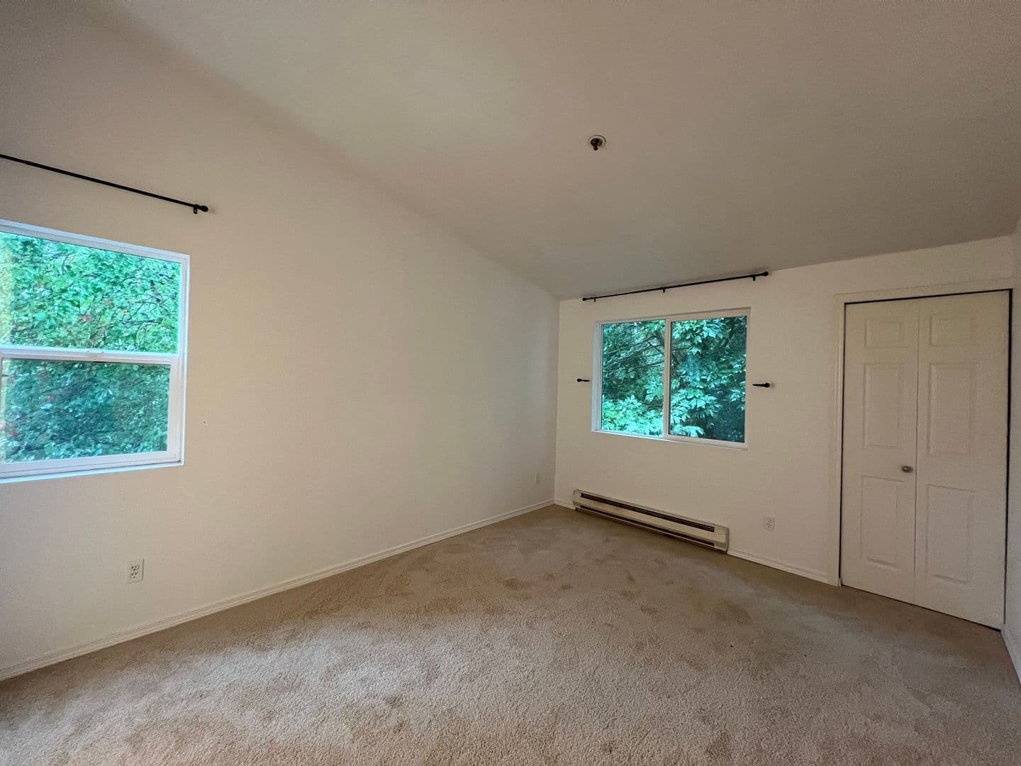 Kent Condo: 25010 98th Place S