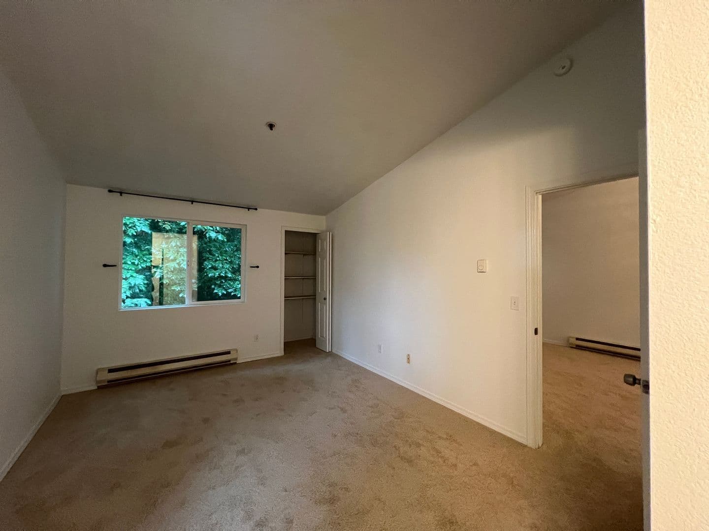 Kent Condo: 25010 98th Place S