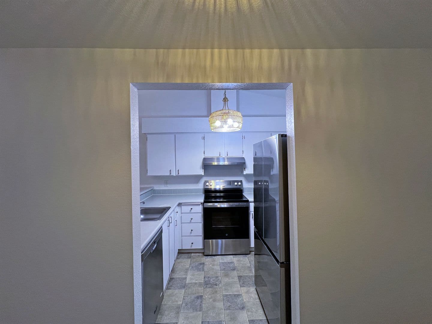 Kent Condo: 25010 98th Place S