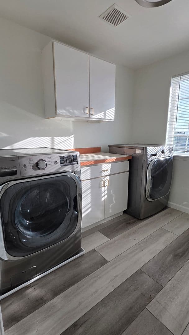 SeaTac House: 17023 42nd Lane S