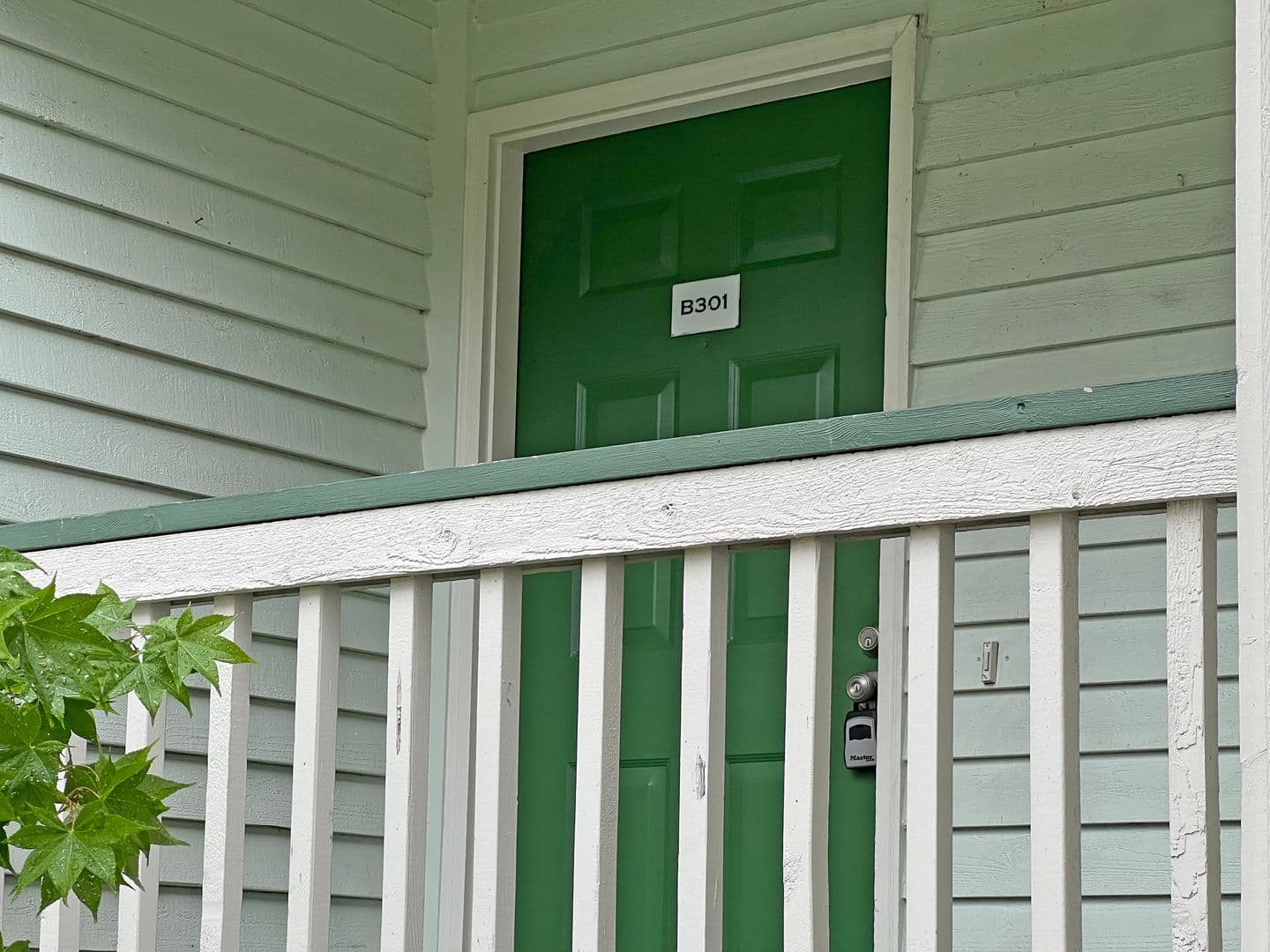 Kent Condo: 25010 98th Place S