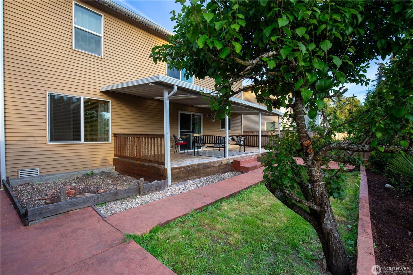 Federal Way House: 33219 41st Pl S