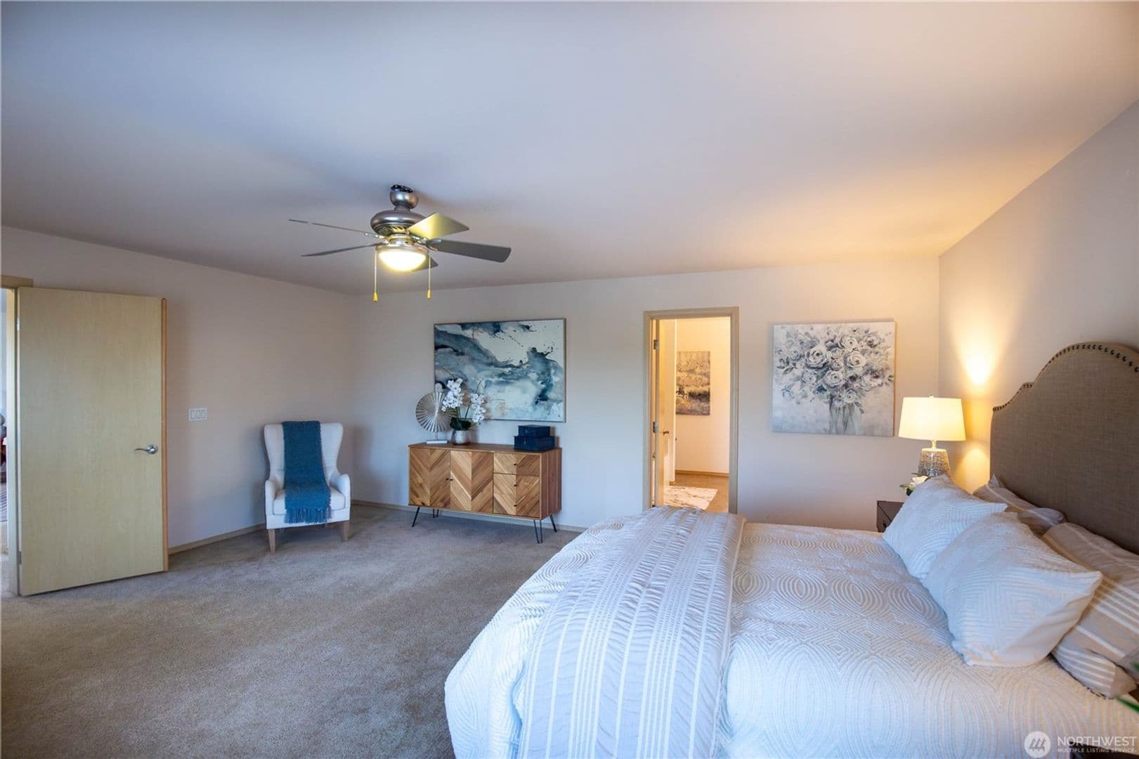 Federal Way House: 33219 41st Pl S