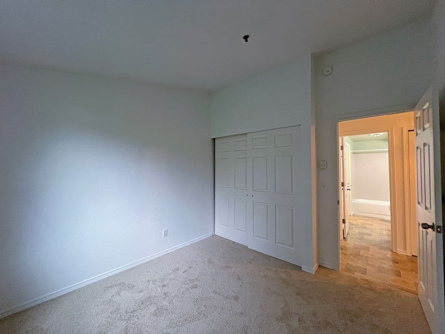 Kent Condo: 25010 98th Place S
