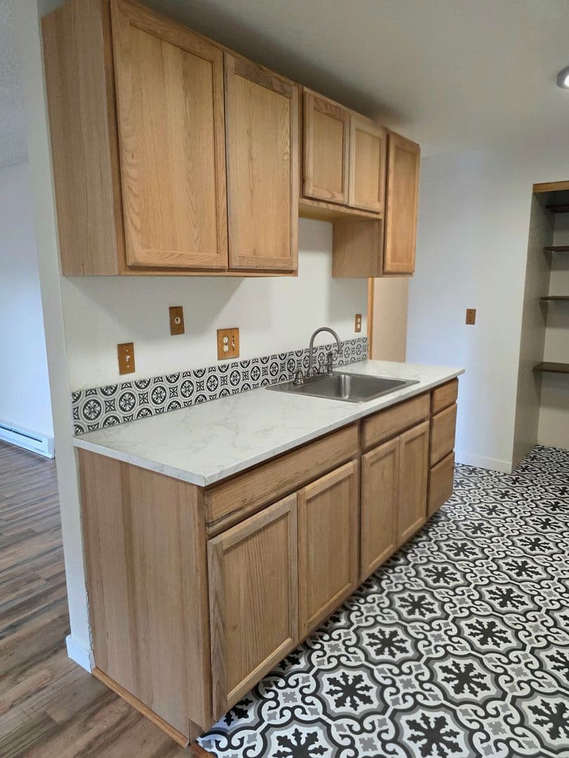 Renton Condo: 1150 Sunset Blvd NE, #116
