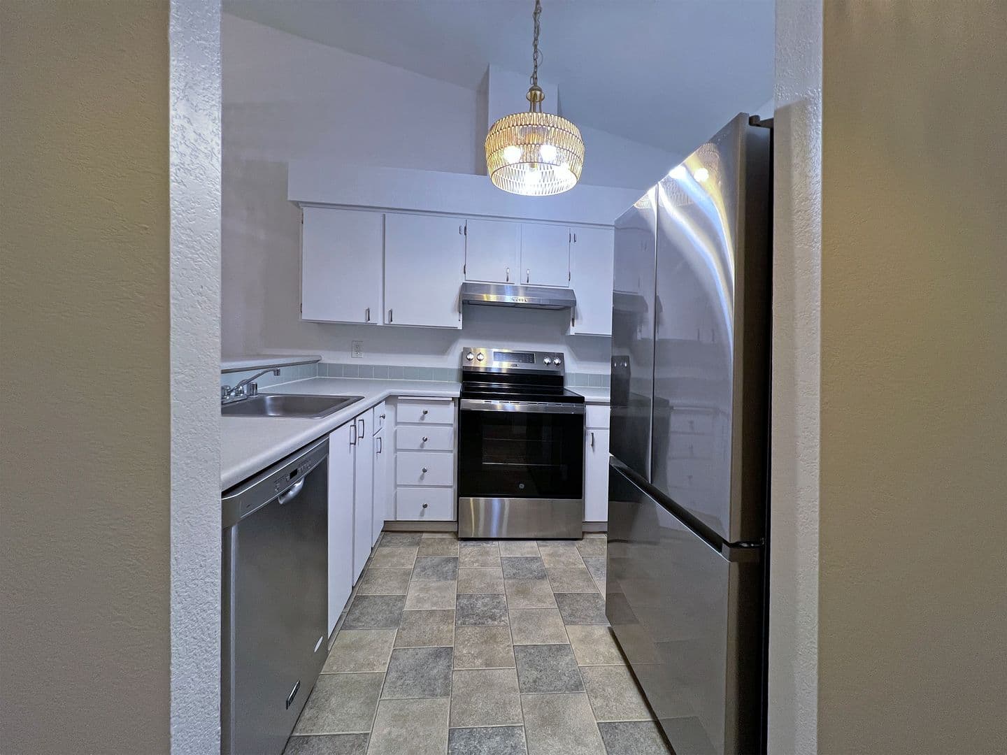 Kent Condo: 25010 98th Place S
