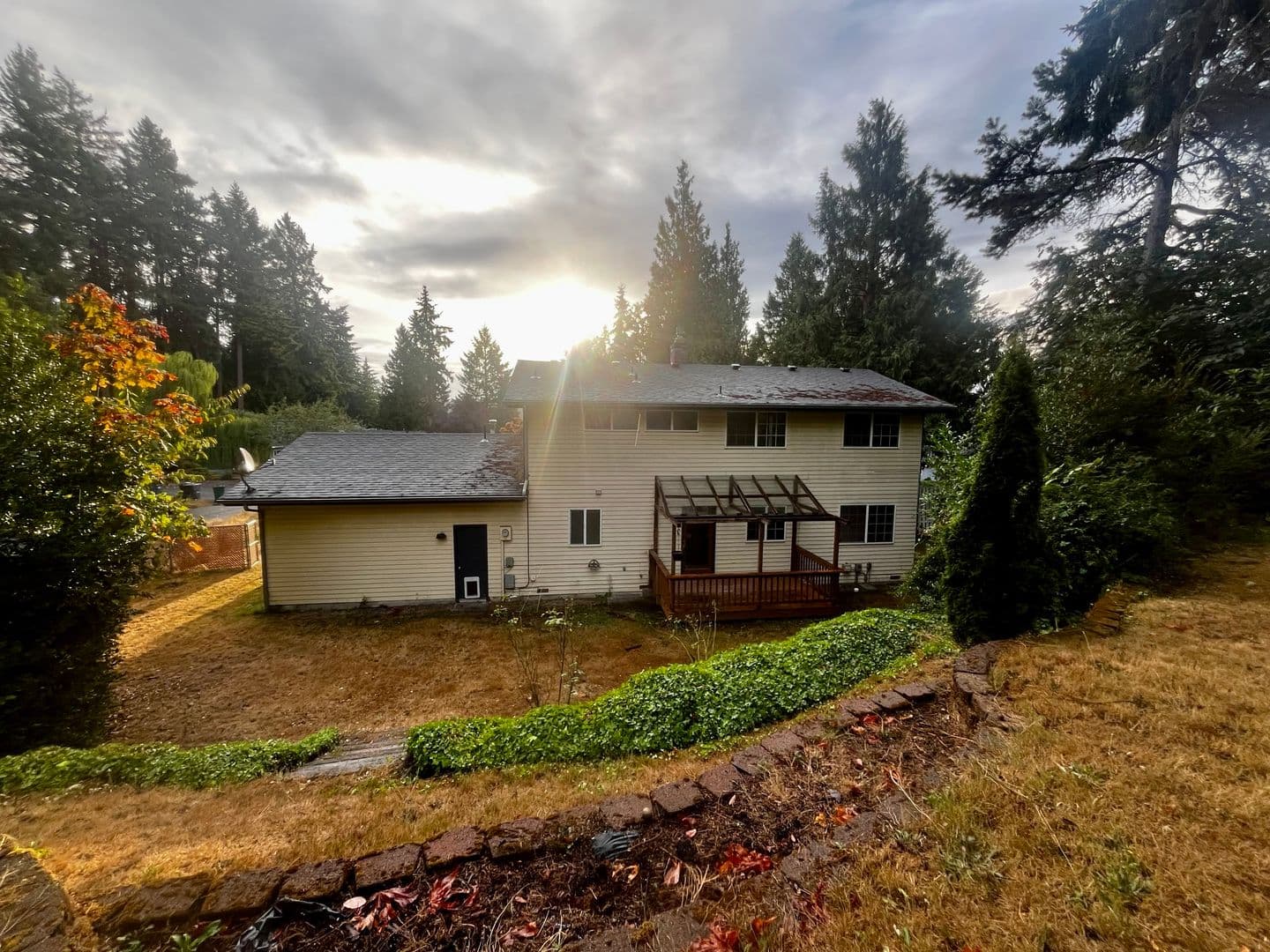 Bremerton House: 7465 Navajo Trail NE