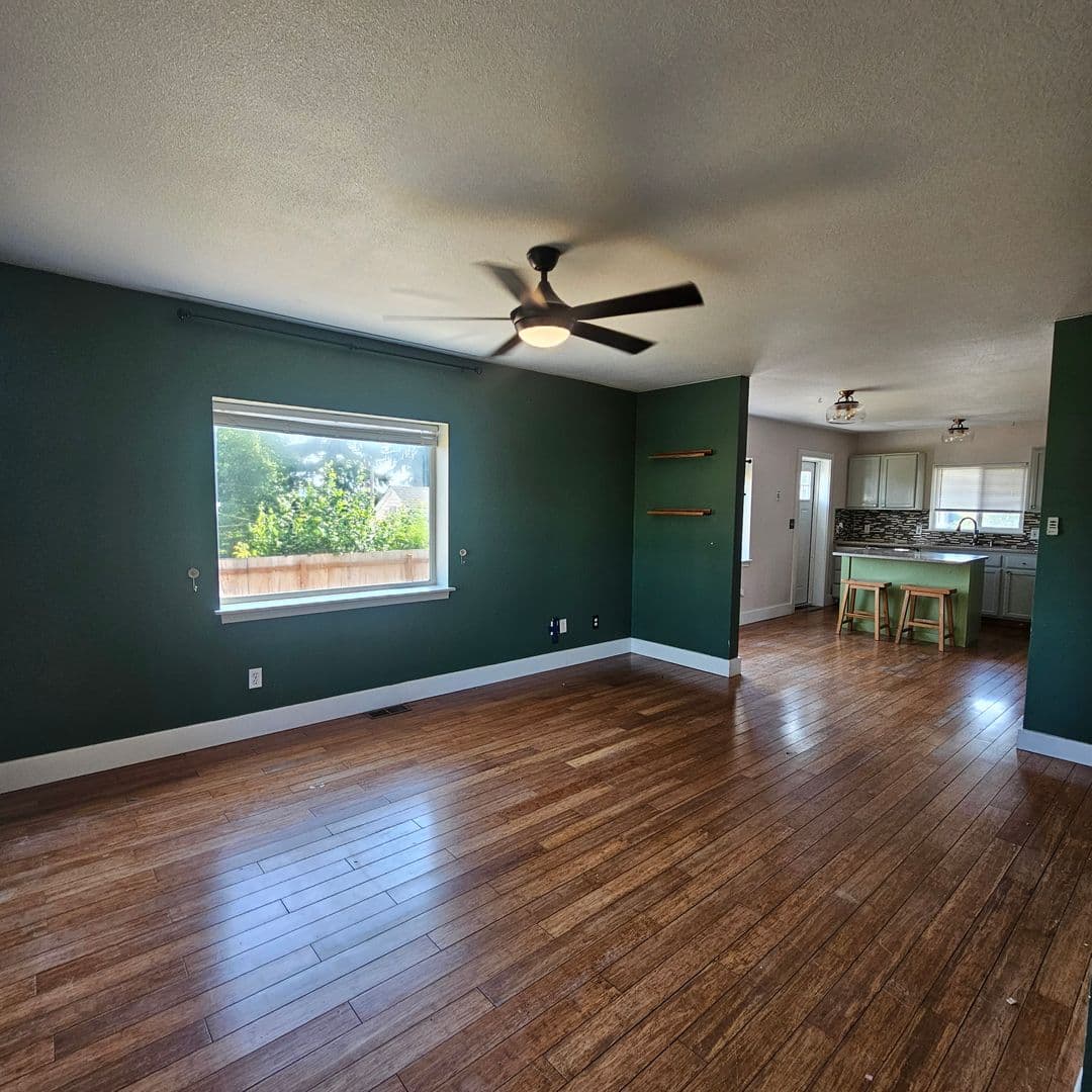 Bremerton House: 1143 Naval Ave