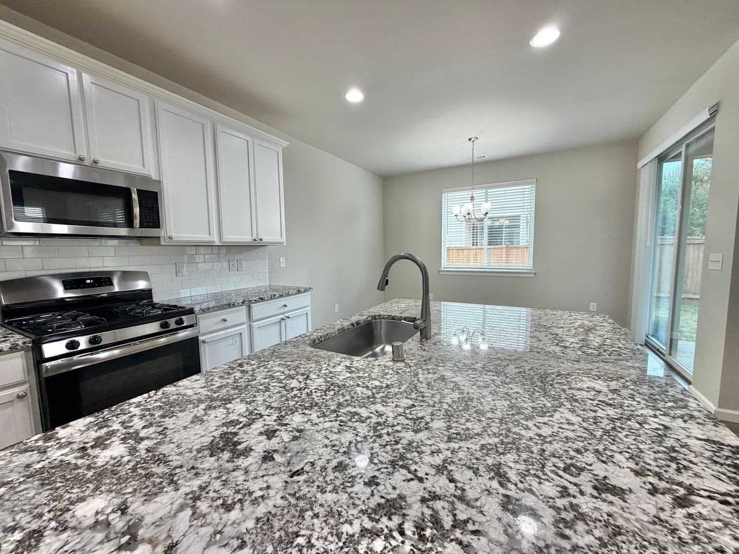 Port Orchard House: 4285 Andasio Loop SE