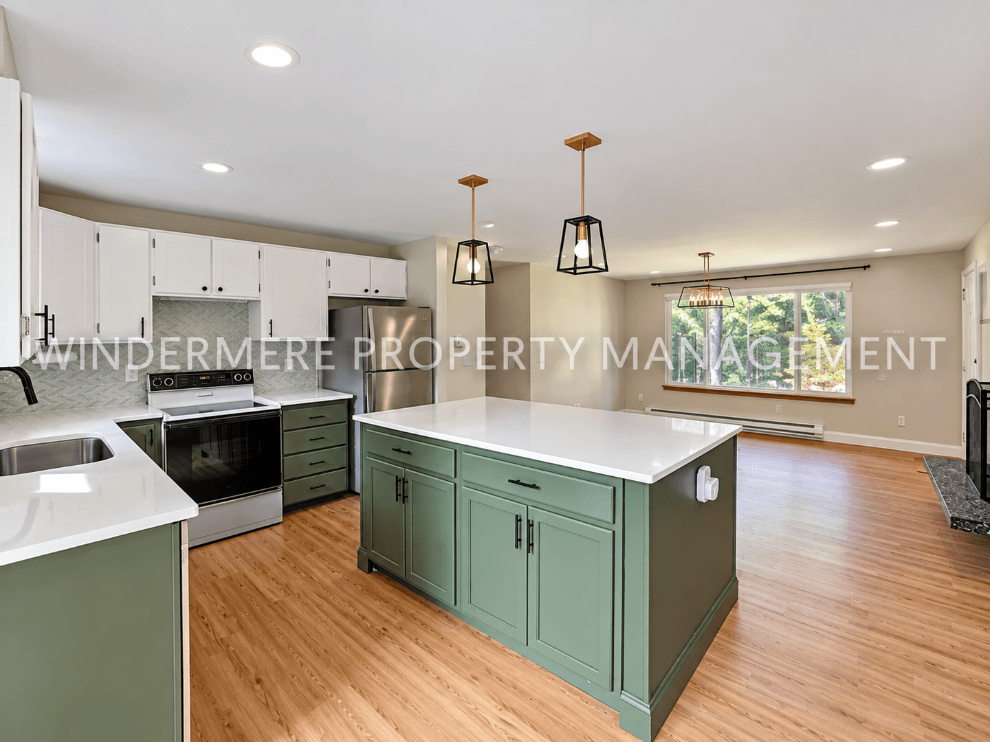 Port Orchard House: 9805 Lilly Pond Lane SW