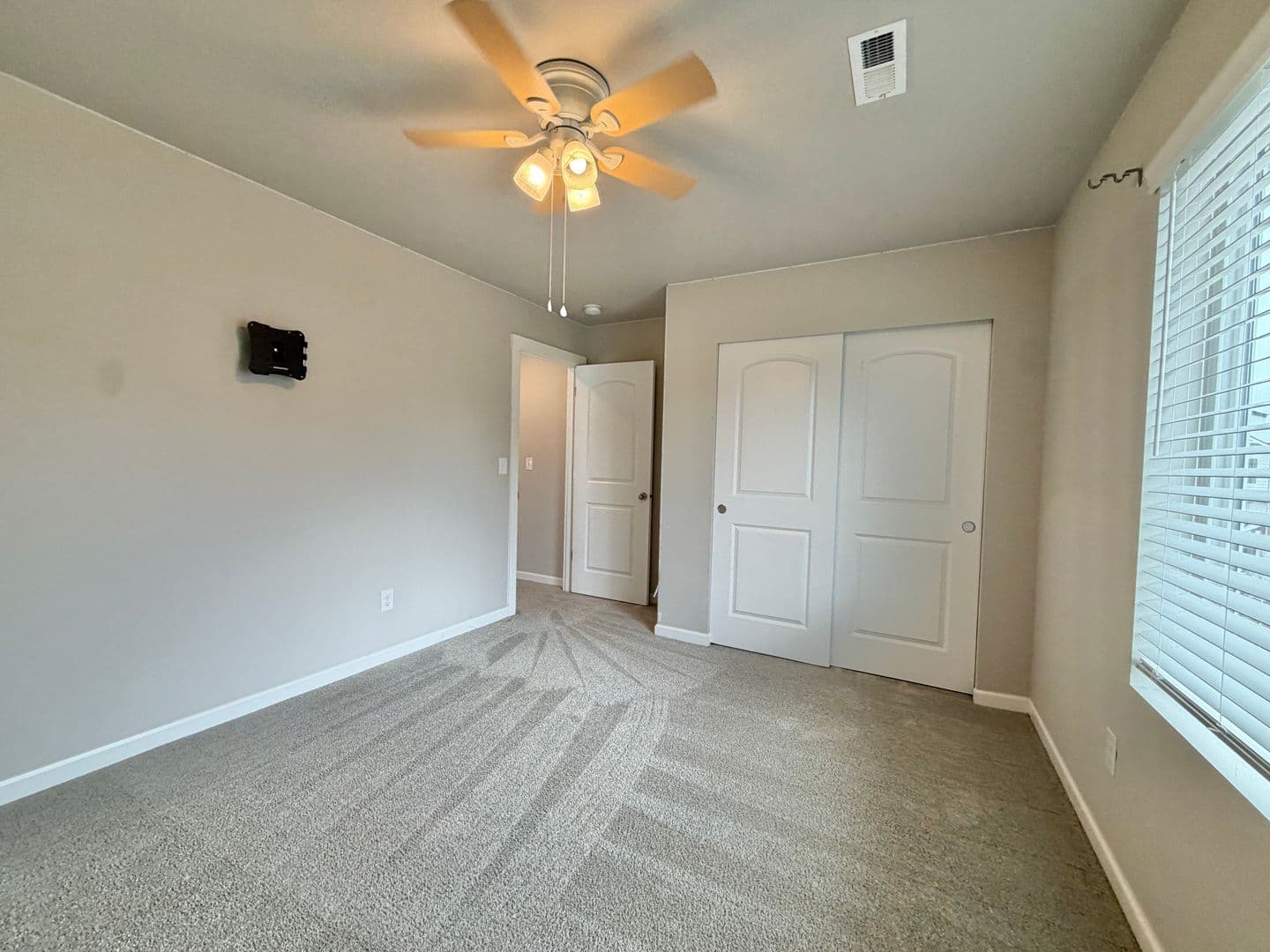 Port Orchard House: 4285 Andasio Loop SE