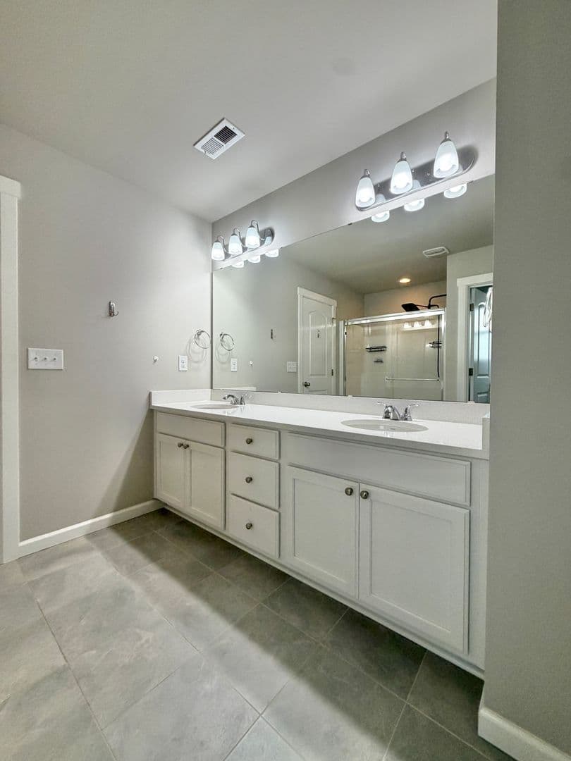 Port Orchard House: 4285 Andasio Loop SE