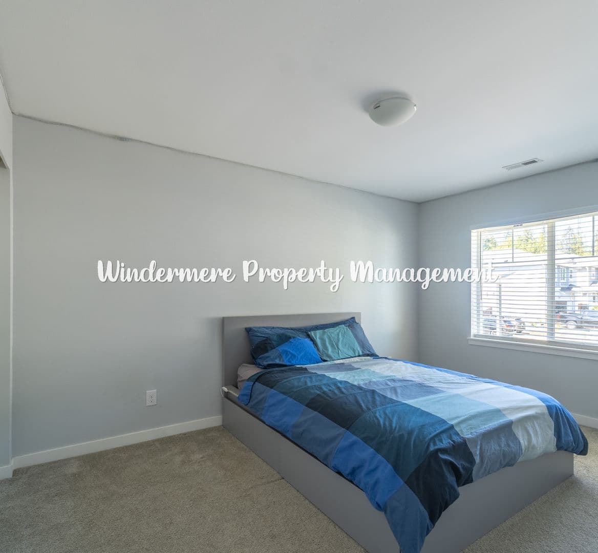 Silverdale House: 5064 NW Bear Paw Ct