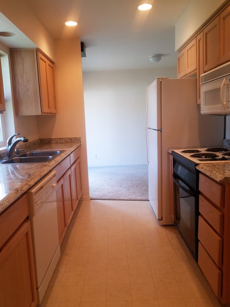 Indianola House: 21230 Kitsap Street NE
