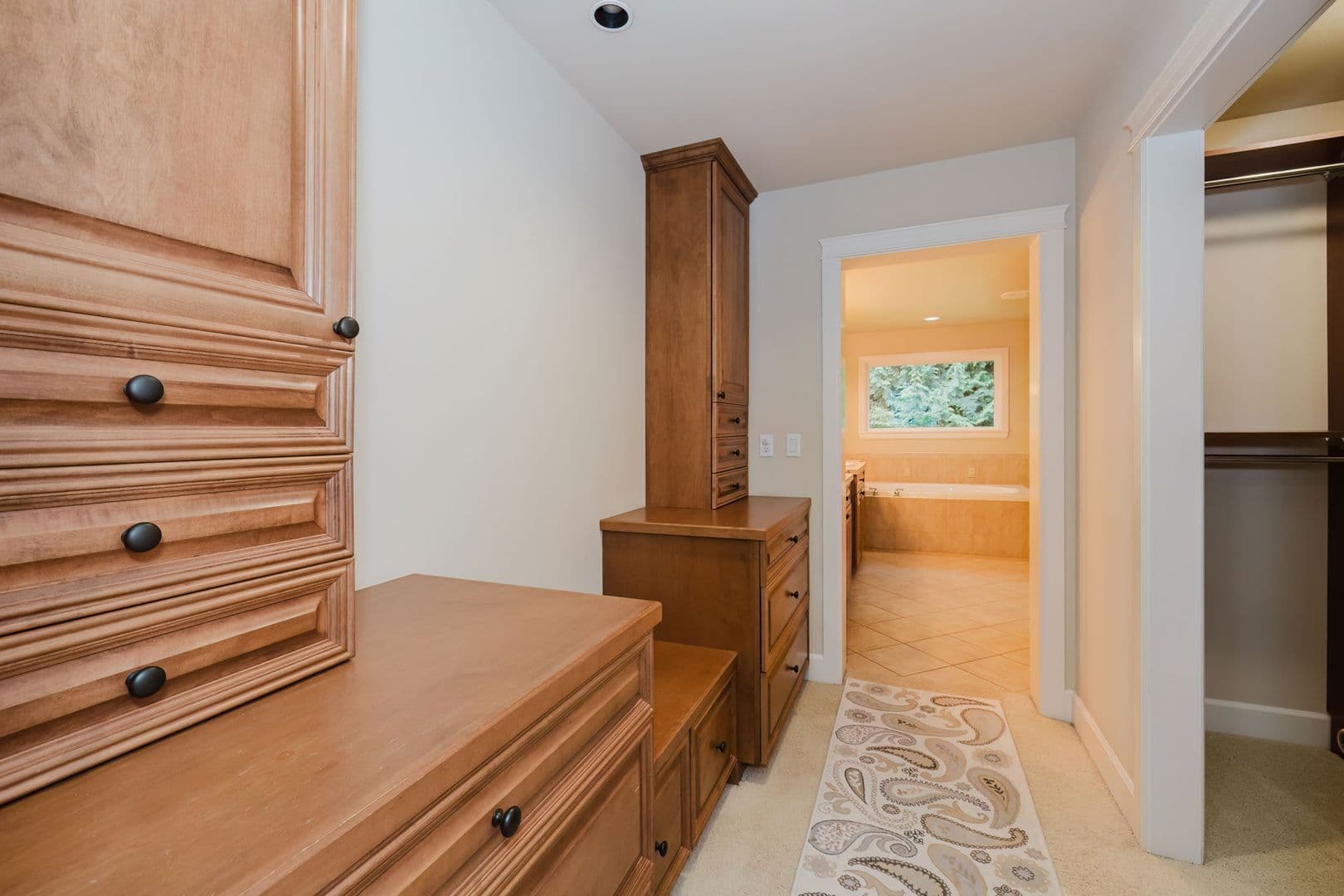 Bainbridge Island House: 9545 NE Idel Weis Ct