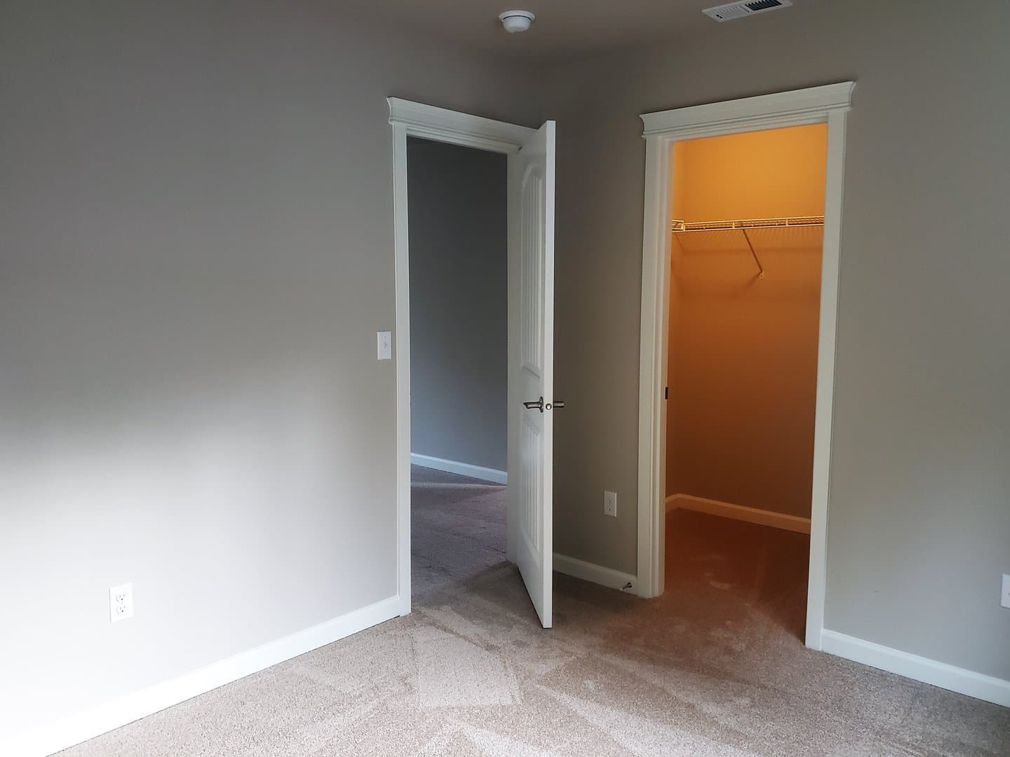 Bremerton House: 2402 Puget Sound Boulevard