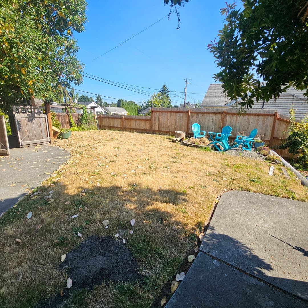 Bremerton House: 1143 Naval Ave