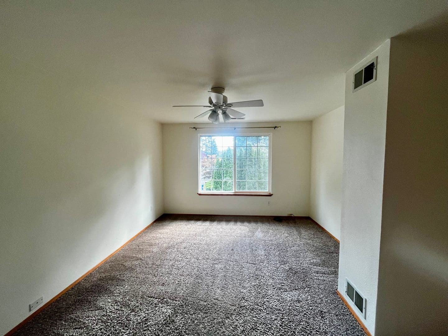 Bremerton House: 7465 Navajo Trail NE