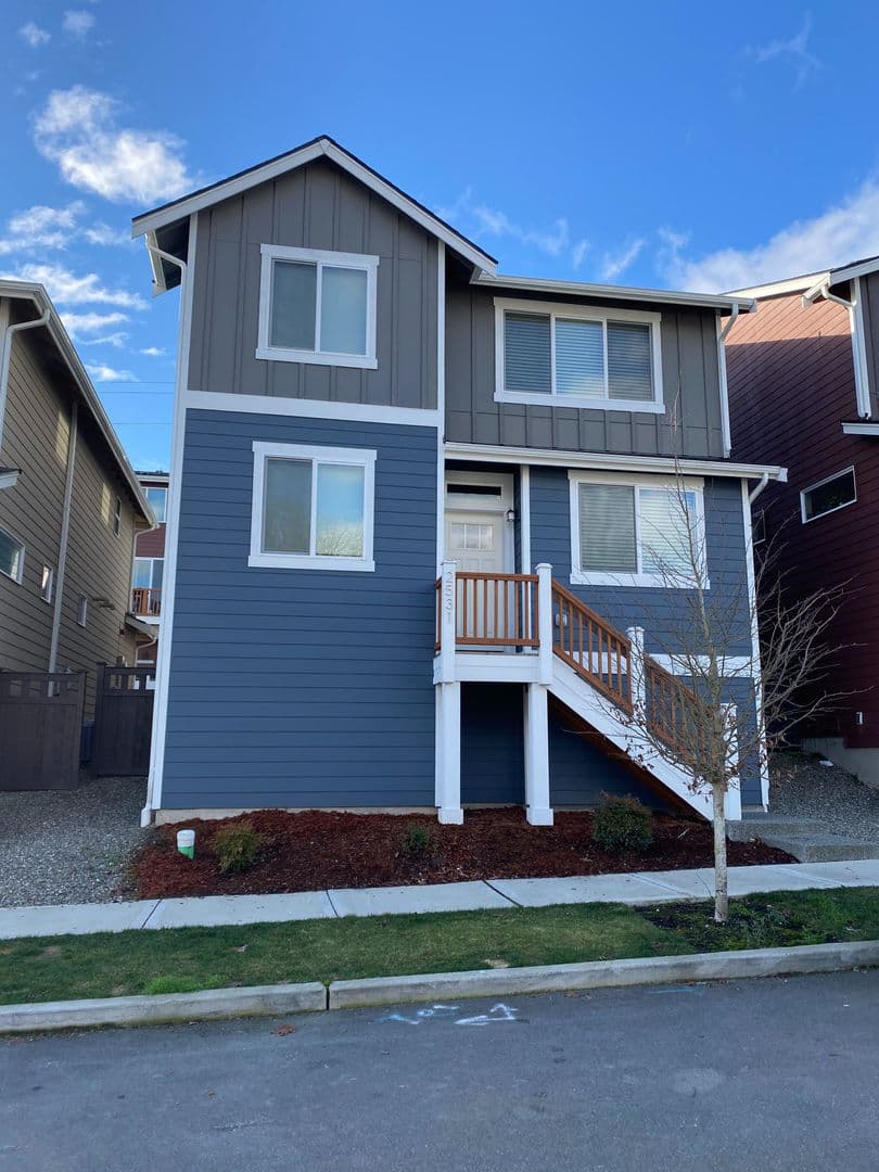Bremerton House: 2531 Filbert Avenue