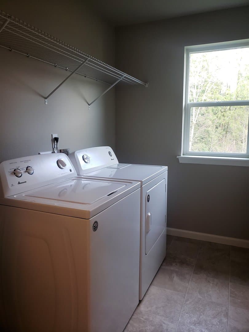 Bremerton House: 2402 Puget Sound Boulevard