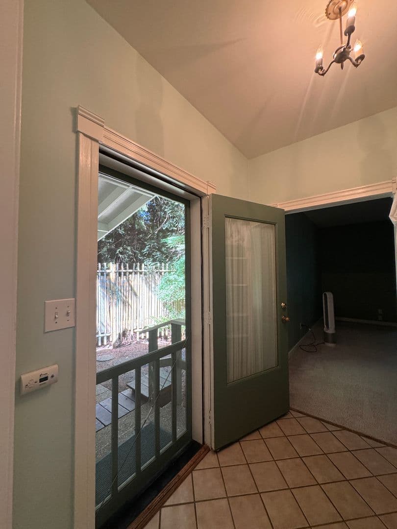 Bainbridge Island House: 6159 NE Old Mill Road