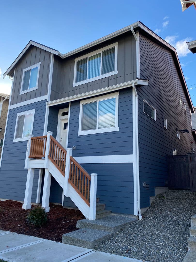 Bremerton House: 2531 Filbert Avenue