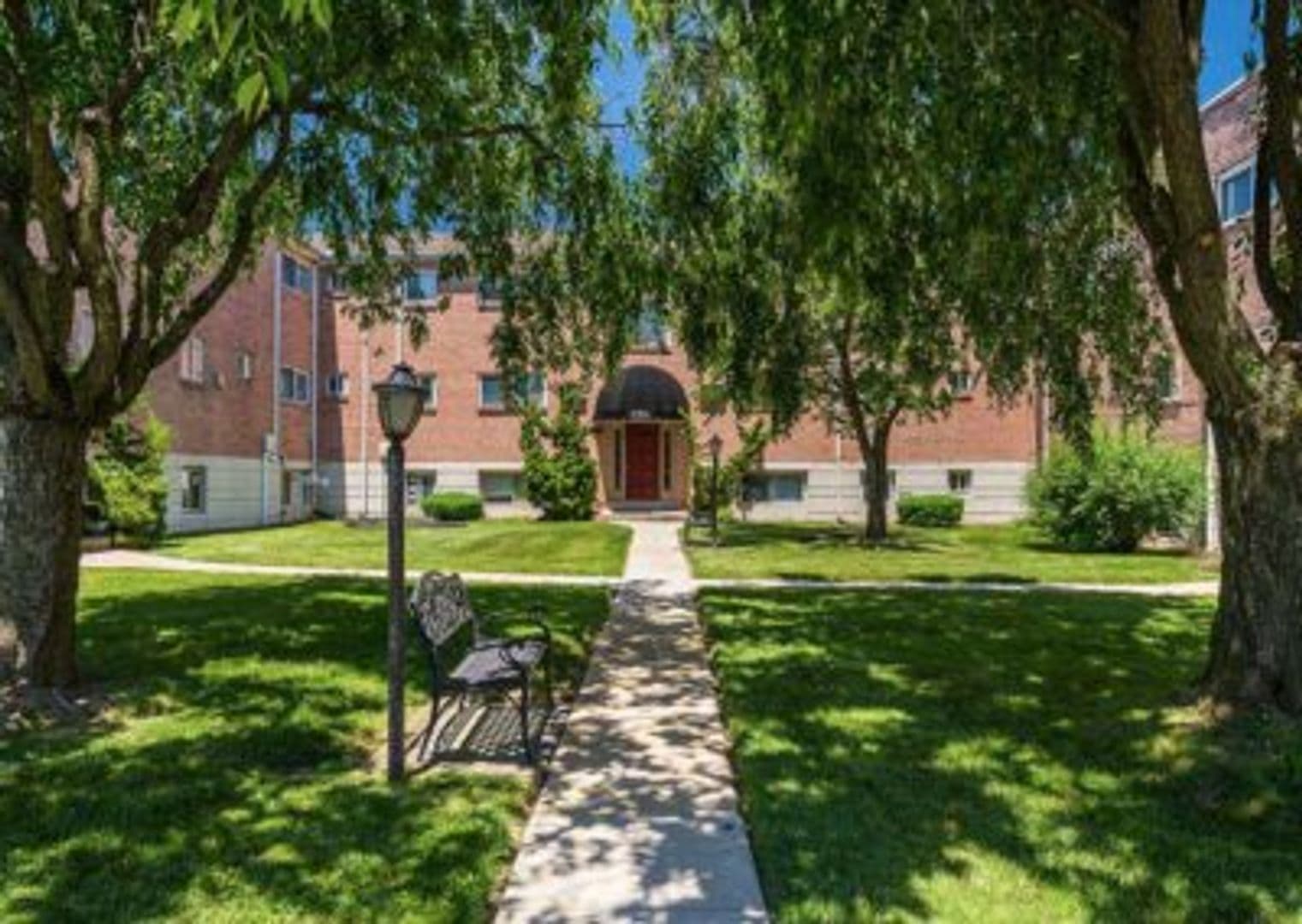 Secane Apartment: 640 South Avenue