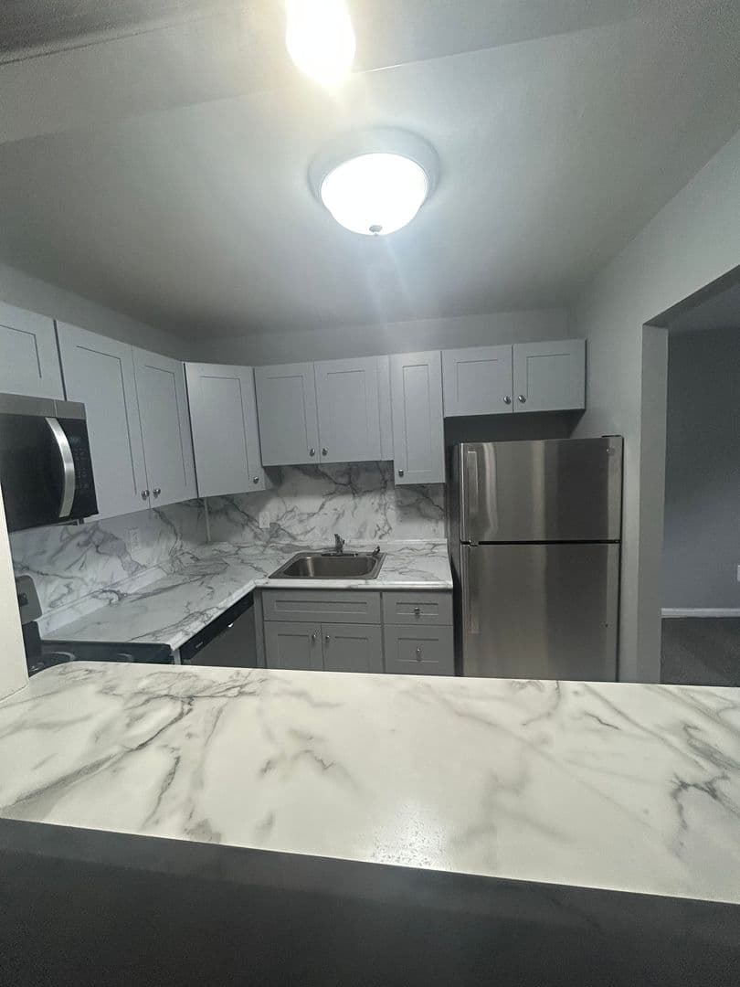 NORWOOD Apartment: 60 WEST WINONA AVENUE
