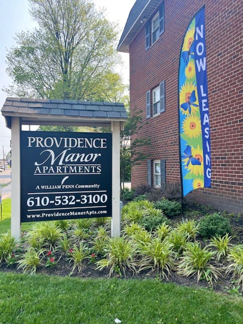 SECANE Apartment: 824-828 PROVIDENCE RD