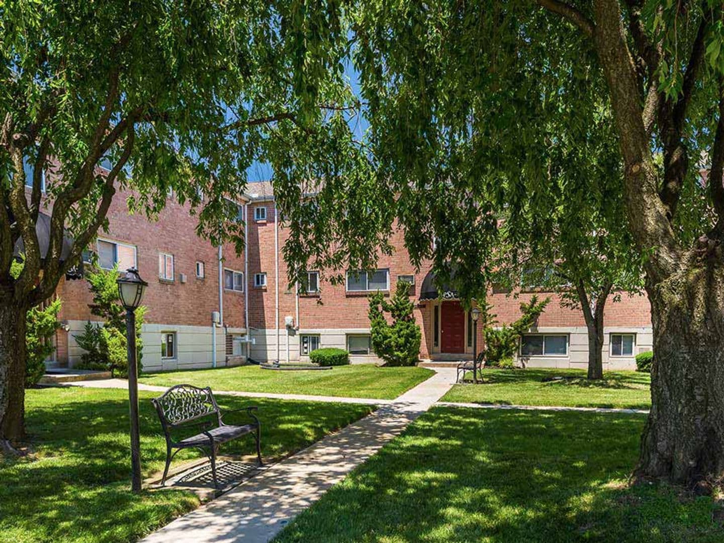 Secane Apartment: 640 South Avenue