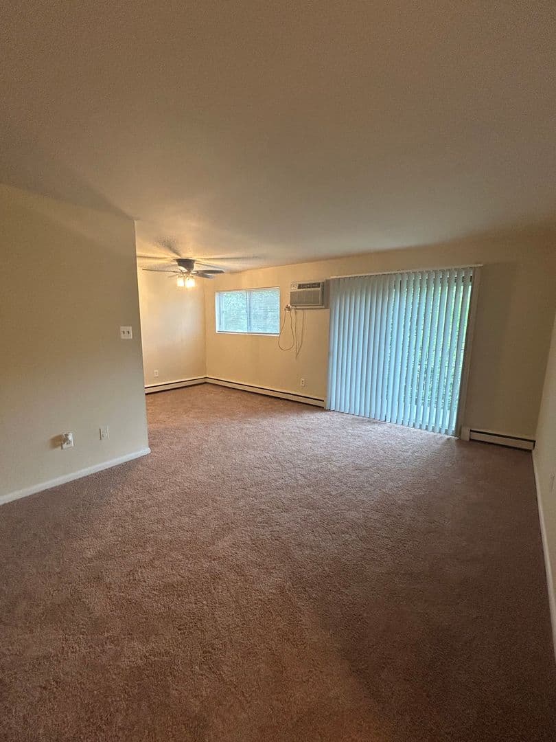 Morton Apartment: 8 Amosland Road