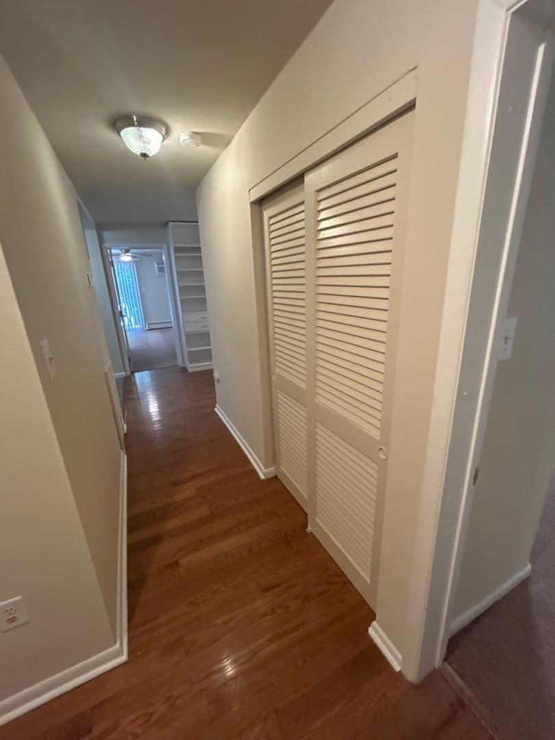 Ridley Park Apartment: 410 E. Hinckley Avenue
