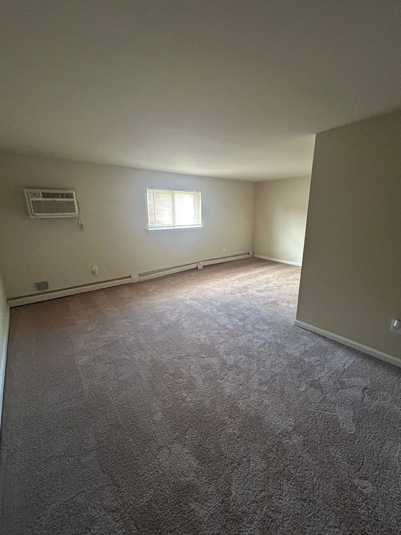NORWOOD Apartment: 60 WEST WINONA AVENUE