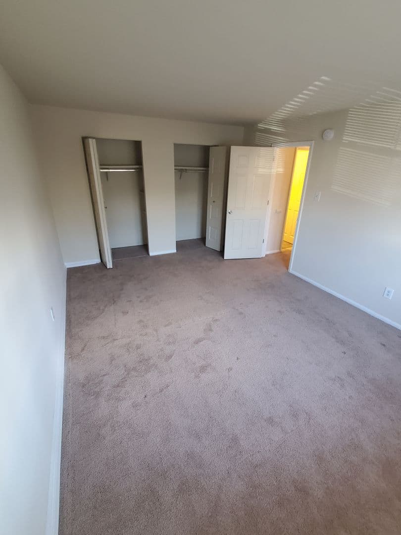 SECANE Apartment: 824-828 PROVIDENCE RD