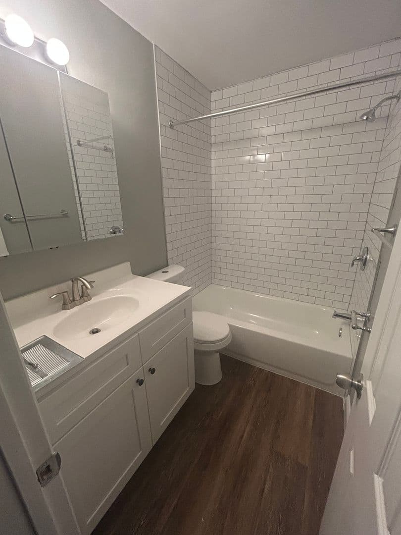 Ridley Park Apartment: 410 E. Hinckley Avenue