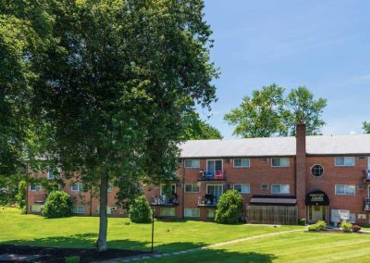 Morton Apartment: 8 Amosland Road