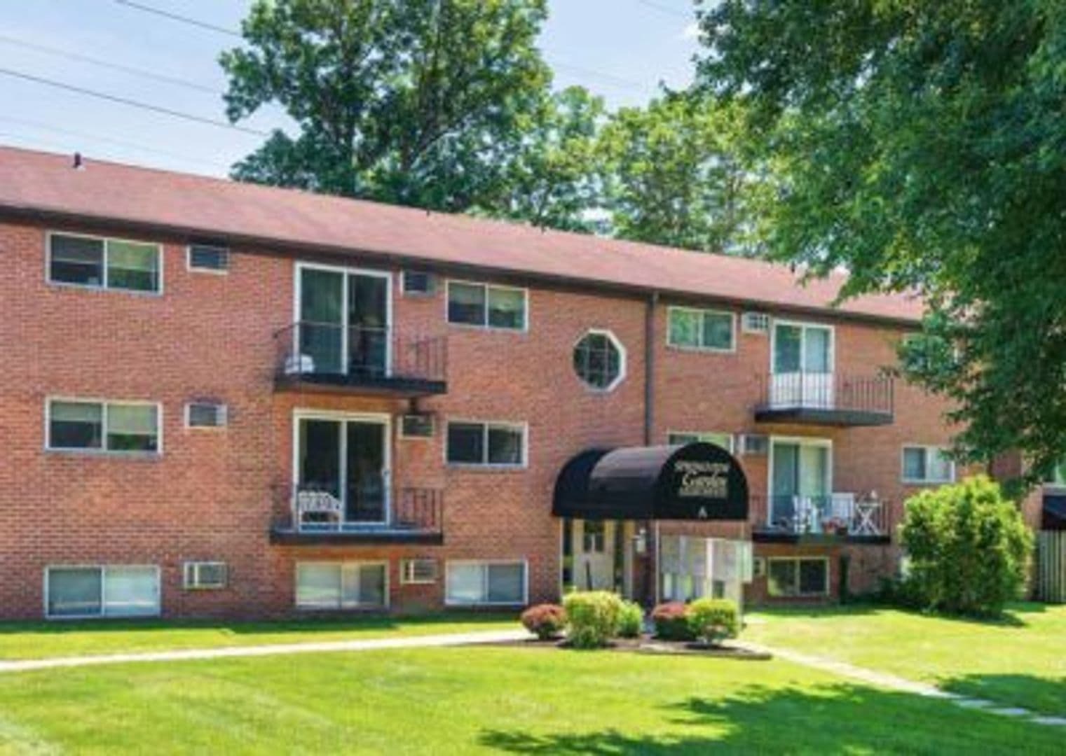 Morton Apartment: 8 Amosland Road