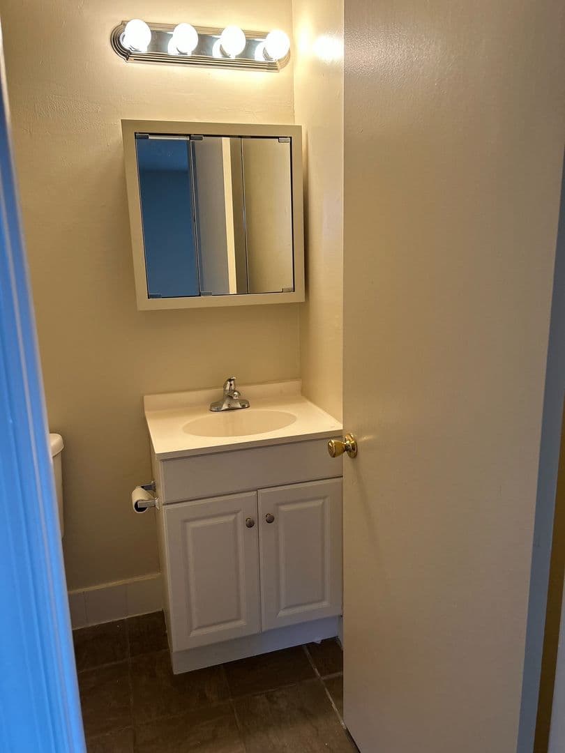 NORWOOD Apartment: 60 WEST WINONA AVENUE