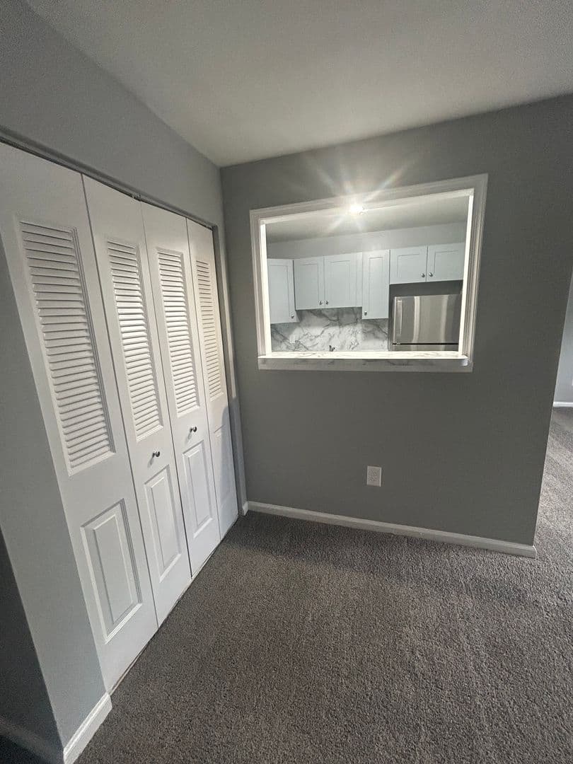 NORWOOD Apartment: 60 WEST WINONA AVENUE