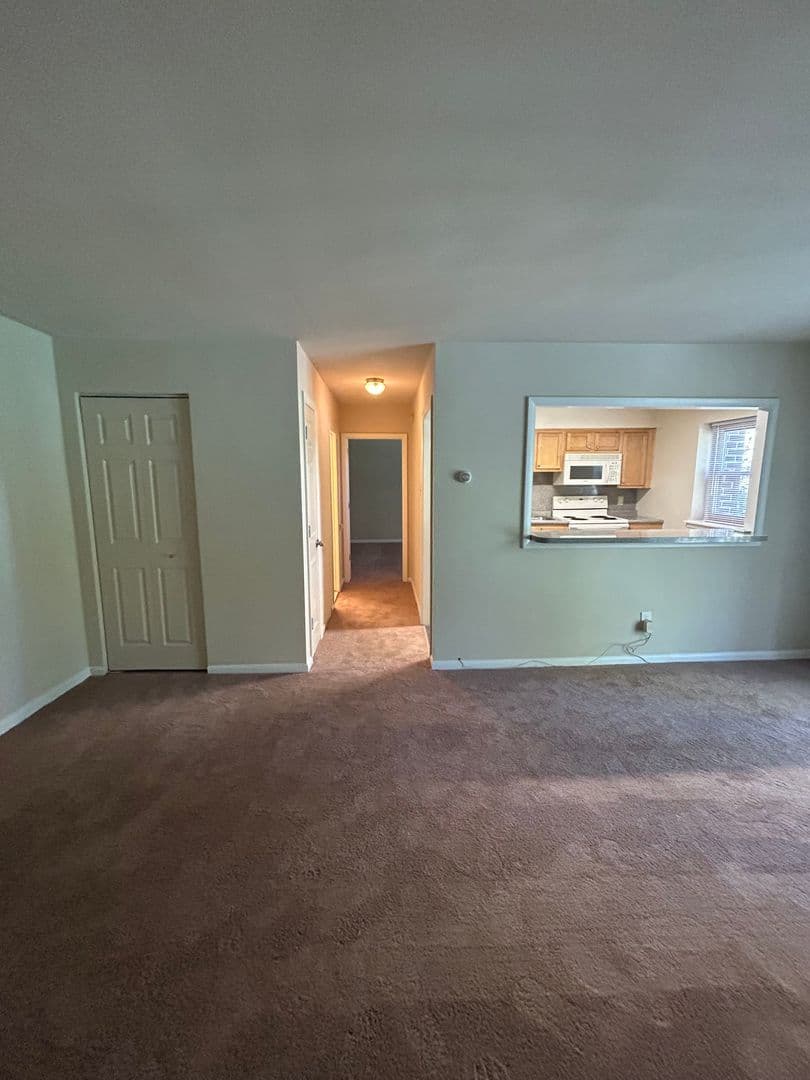 SECANE Apartment: 824-828 PROVIDENCE RD