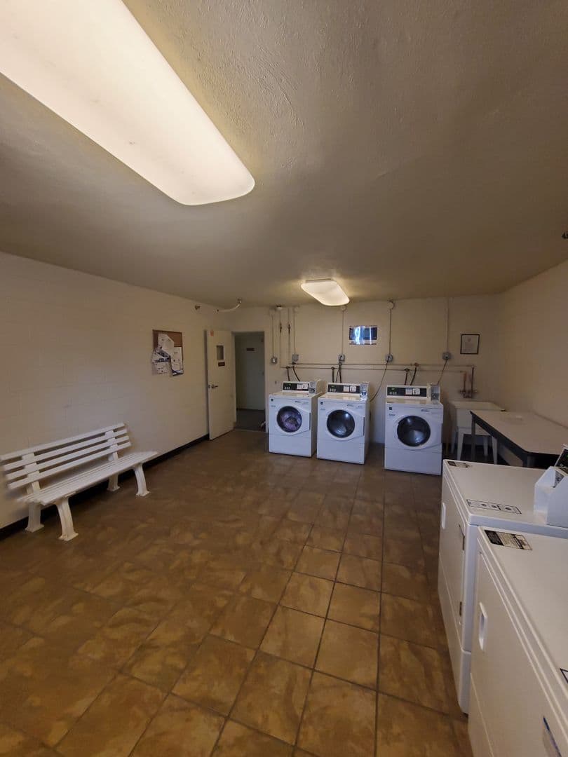 SECANE Apartment: 824-828 PROVIDENCE RD