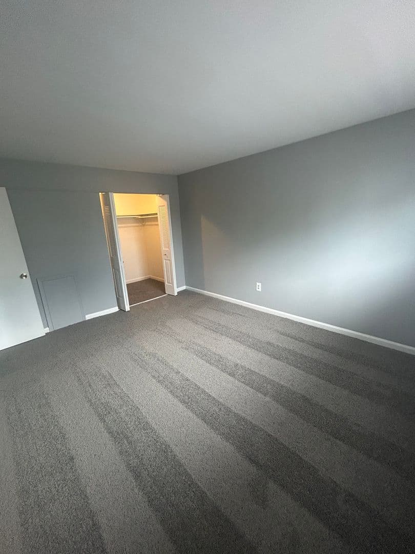 NORWOOD Apartment: 60 WEST WINONA AVENUE